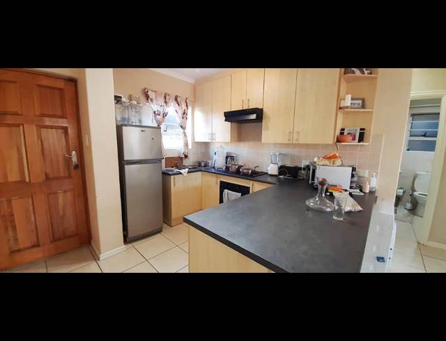 2 BEDROOM TOWNHOUSE RENTED IN WALMER HEIGHTS